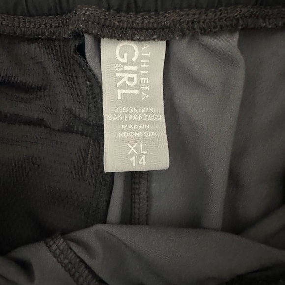 Black Camo Women Shorts - Picture 5 of 6